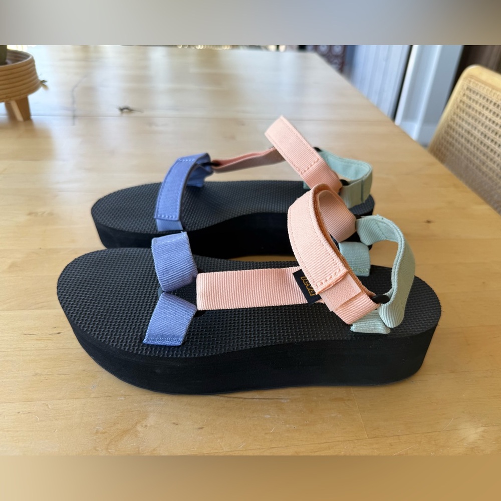 Teva Flatform Sandals - Brand New